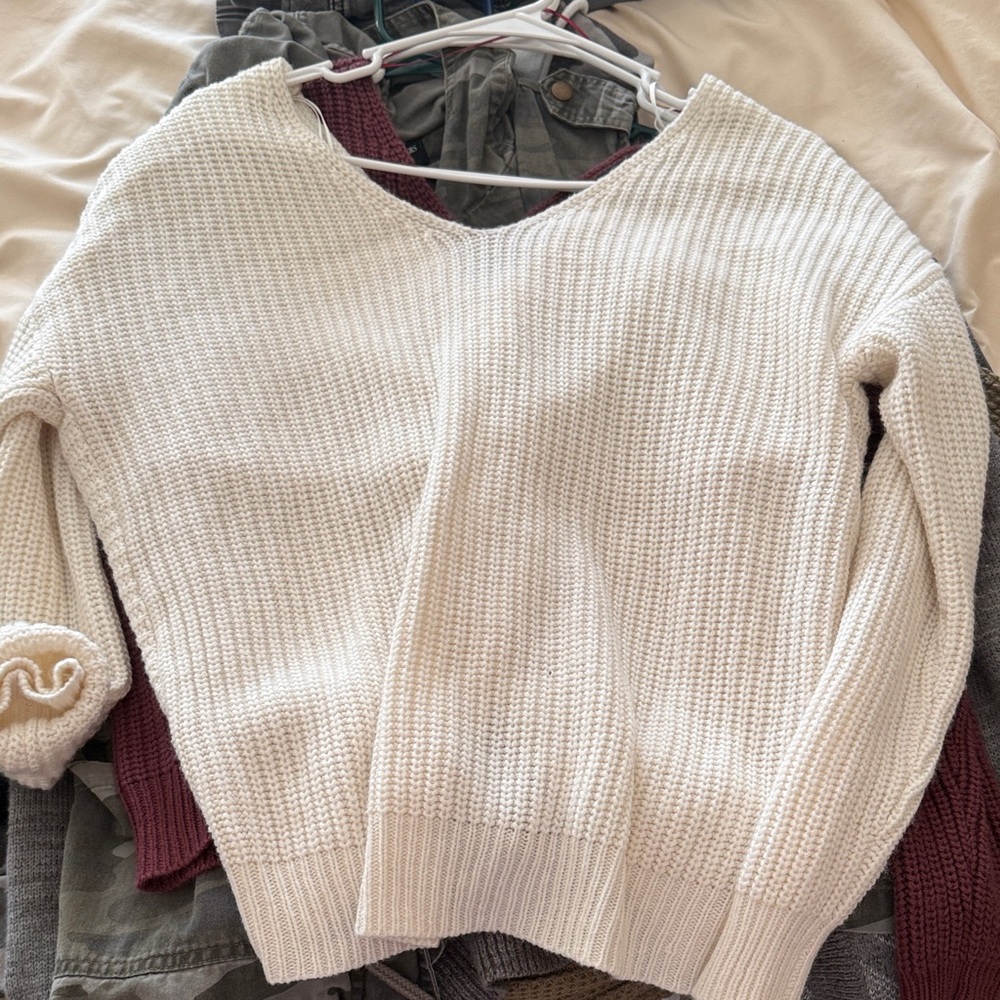 Love Tree Cream V-Neck Sweater